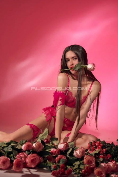 Девушка Проститутка в Питере у метро Новочеркасская