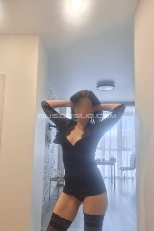 Девушка Проститутка в Питере у метро Парк Победы