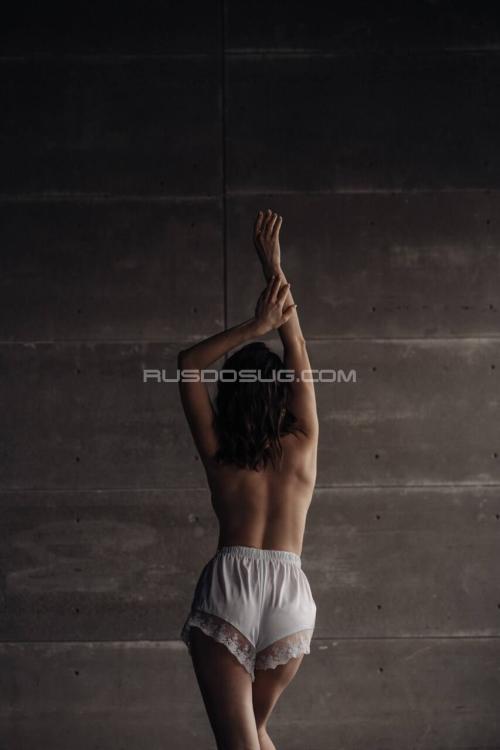 Девушка Проститутка в Питере у метро Приморская