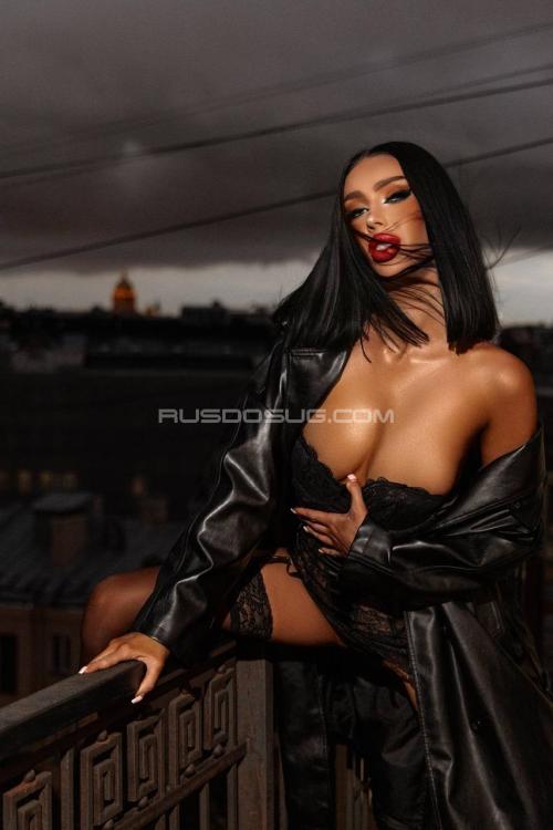 Девушка Проститутка в Питере у метро Адмиралтейская