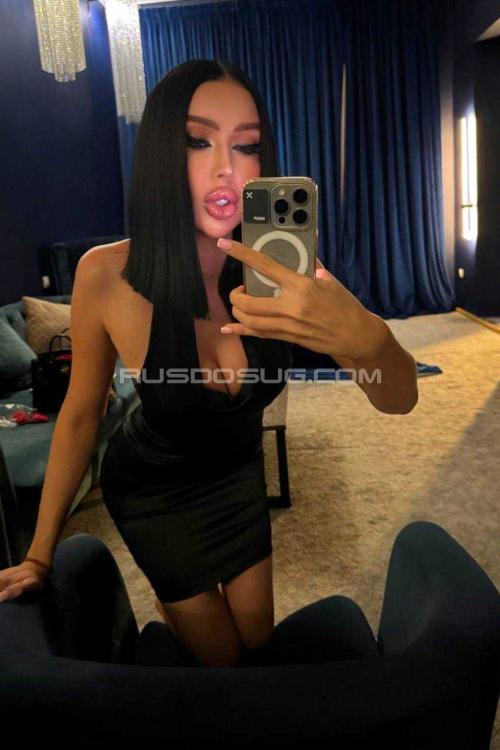 Девушка Проститутка в Питере у метро Адмиралтейская