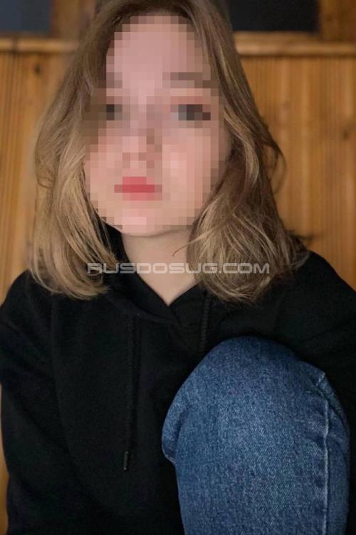 Проститутка Влада, Питера у метро Парнас