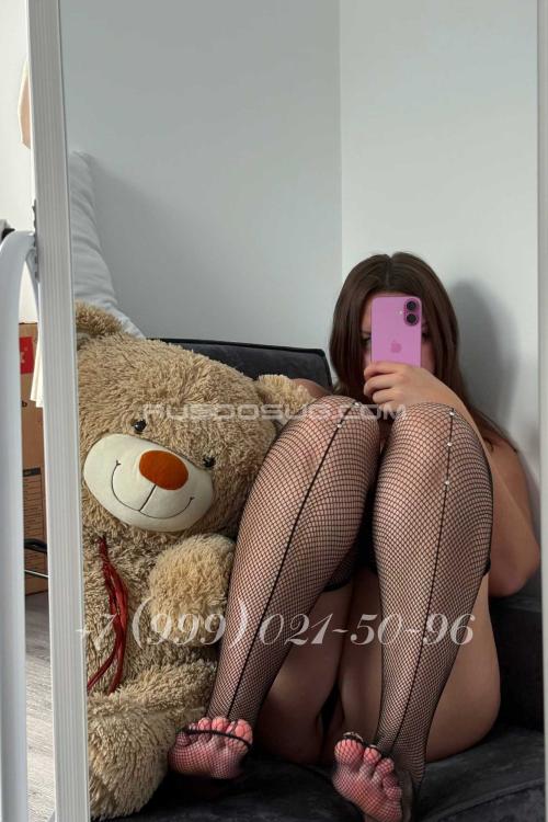 Девушка Проститутка в Питере у метро Московские ворота