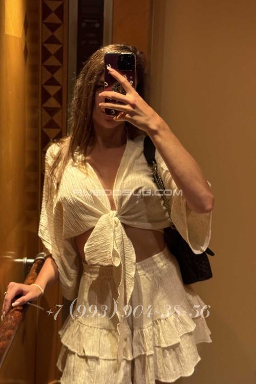 Проститутка Анастасия, Питера у метро Площадь Александра Невского