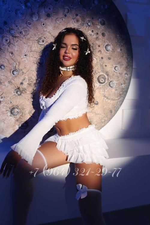 Девушка Проститутка в Питере у метро Фрунзенская