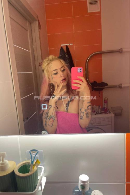 Девушка Проститутка в Питере у метро Купчино