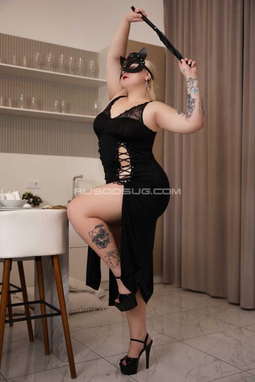 Девушка Проститутка в Питере у метро Электросила