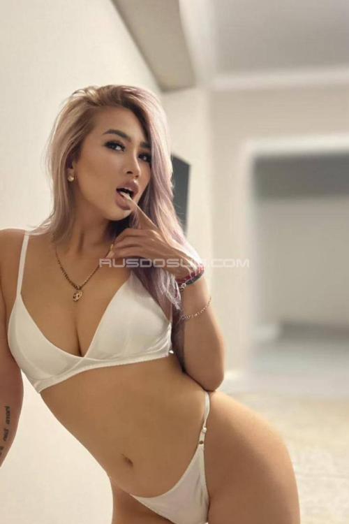 Проститутка Азиза, в Питере у метро Площадь Восстания