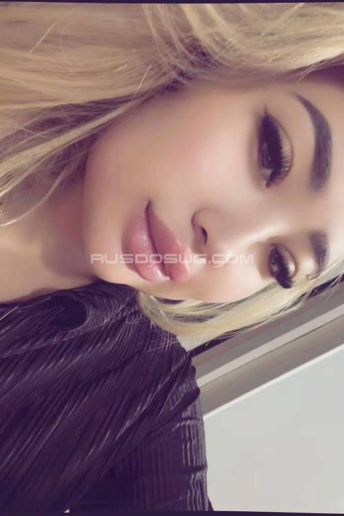 Проститутка Азиза, в Питере у метро Площадь Восстания