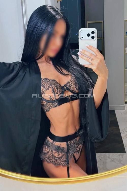 Проститутка Лисса, Питера у метро Невский проспект