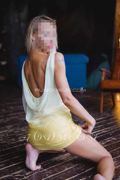 Девушка Проститутка в Питере у метро Достоевская