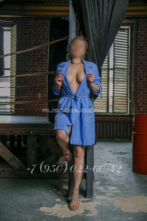 Девушка Проститутка в Питере у метро Парнас