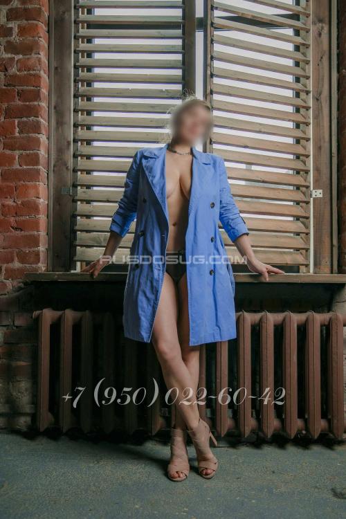 Девушка Проститутка в Питере у метро Парнас