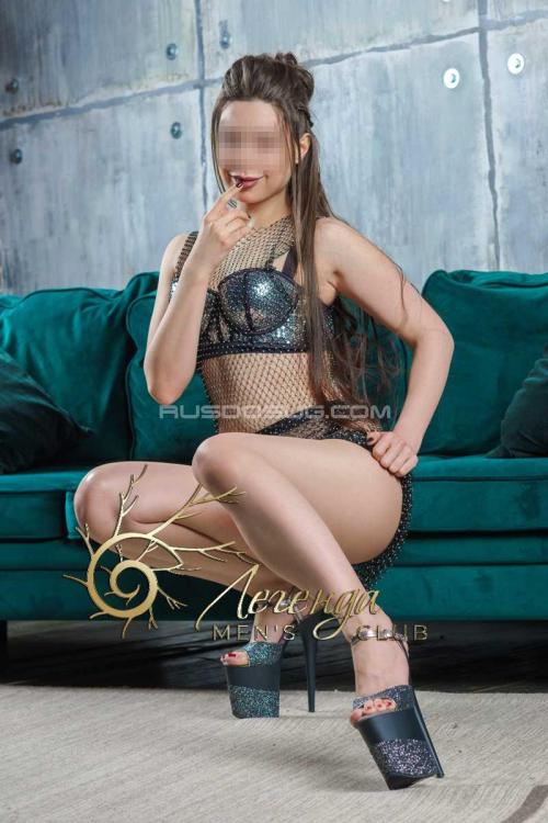 Девушка Проститутка в Питере у метро Маяковская