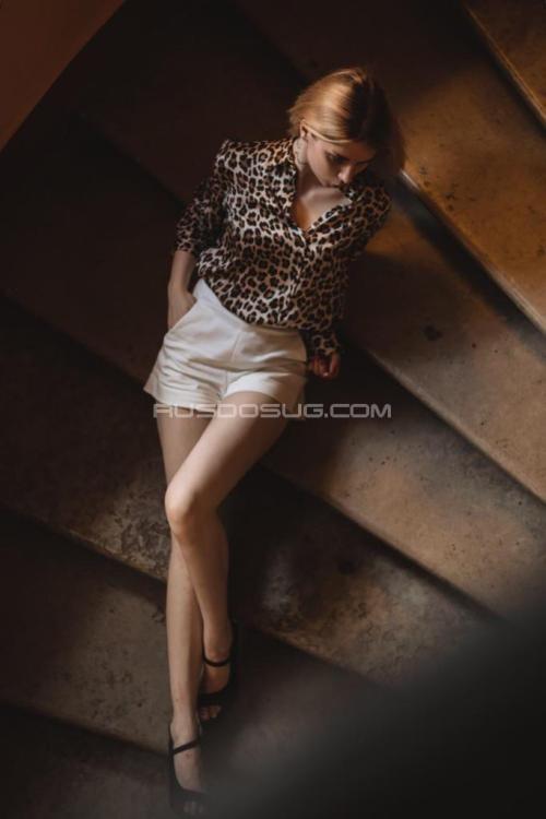 Девушка Проститутка в Питере у метро Обухово