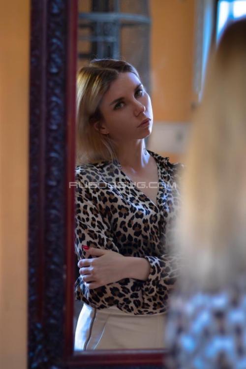 Девушка Проститутка в Питере у метро Обухово