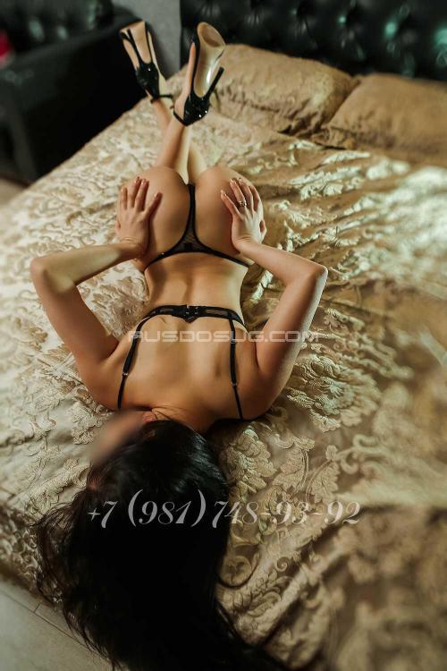 Девушка Проститутка в Питере у метро Озерки