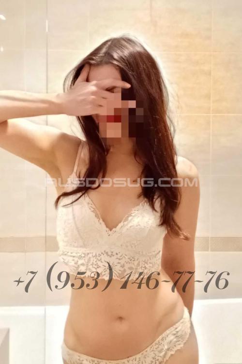 Девушка Проститутка в Питере у метро Маяковская