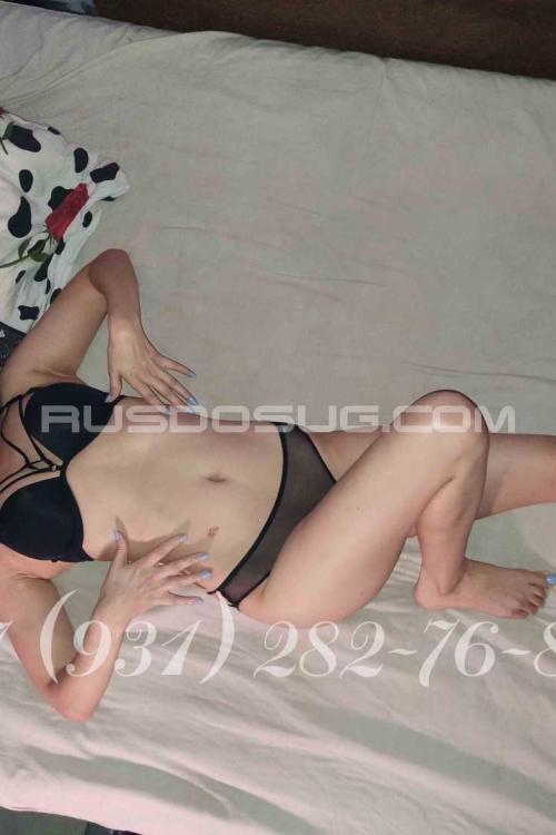 Девушка Проститутка в Питере у метро Московская