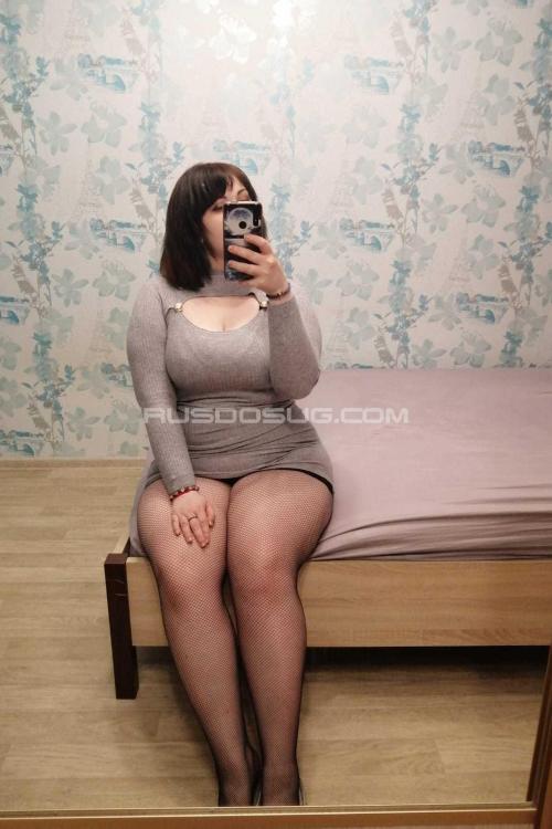 Девушка Проститутка в Питере у метро Электросила