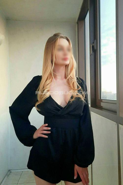 Девушка Проститутка в Питере у метро Пионерская