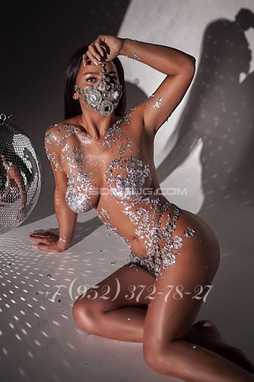 Девушка Проститутка в Питере у метро Московские ворота