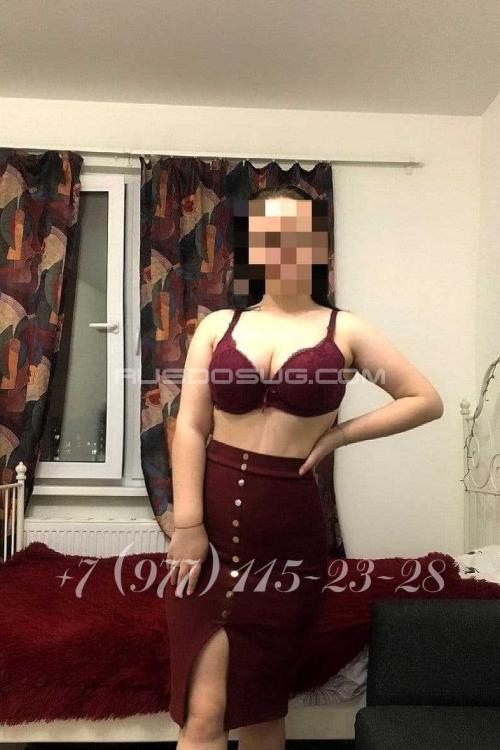 Девушка Проститутка в Питере у метро Лесная