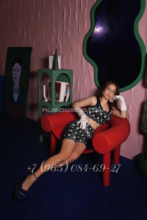 Девушка Проститутка в Питере у метро Купчино