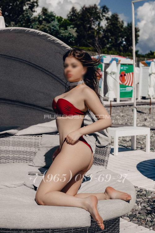 Девушка Проститутка в Питере у метро Купчино