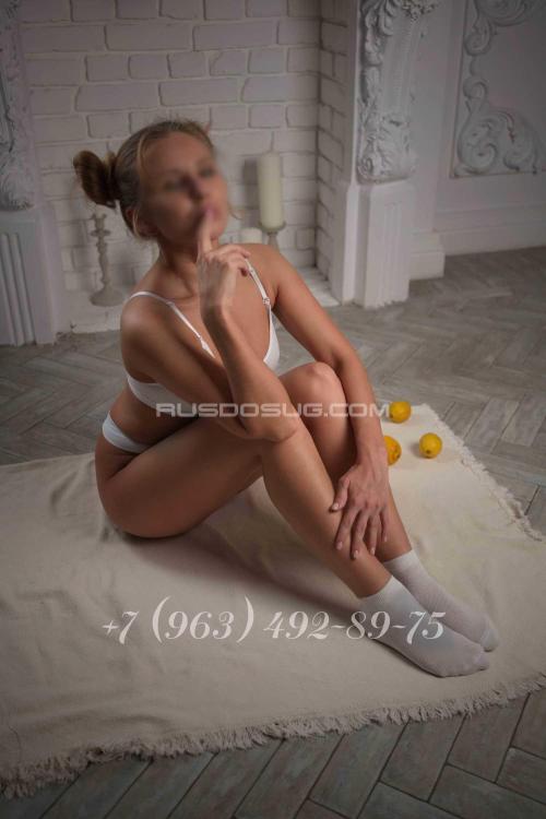 Девушка Проститутка в Питере у метро Приморская