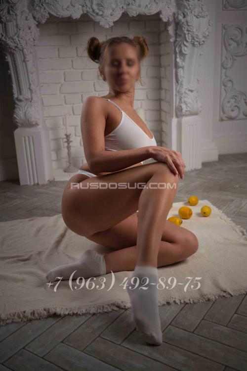 Девушка Проститутка в Питере у метро Приморская