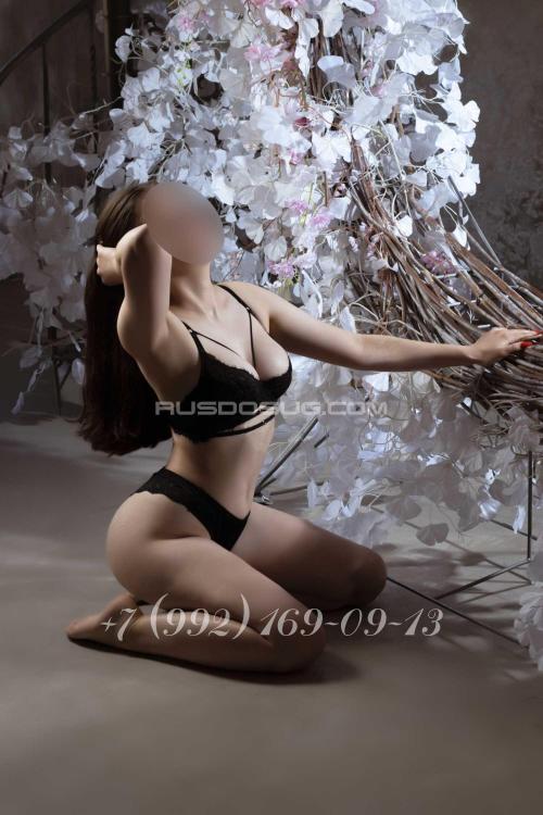 Девушка Проститутка в Питере у метро Адмиралтейская