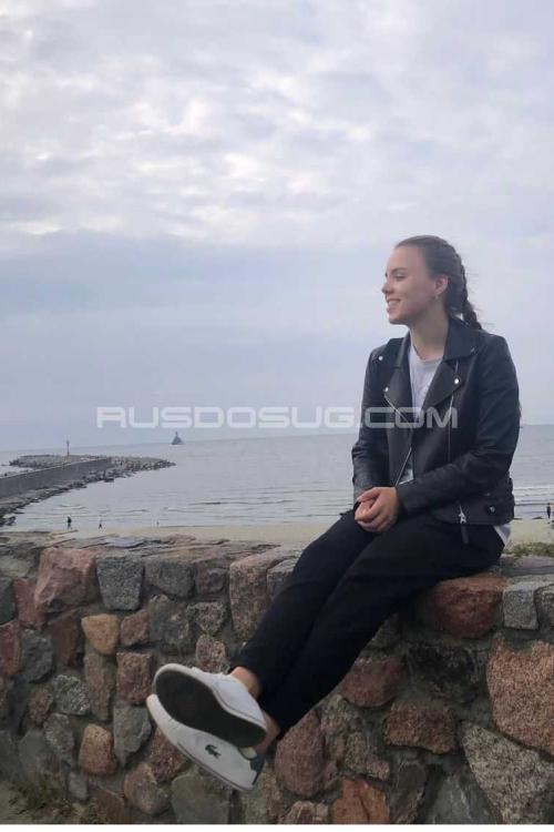 Девушка Проститутка в Питере у метро Купчино