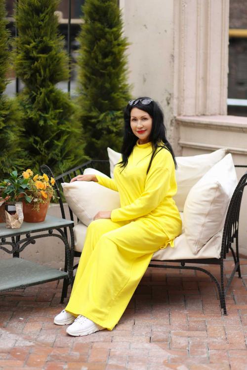 Девушка Проститутка в Питере у метро Купчино