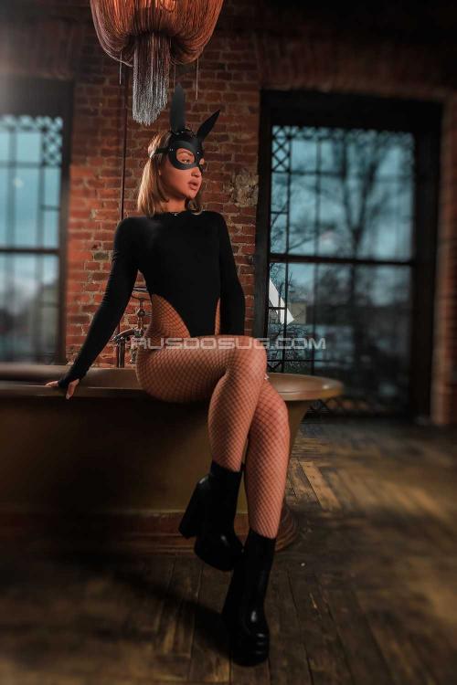 Девушка Проститутка в Питере у метро Чернышевская