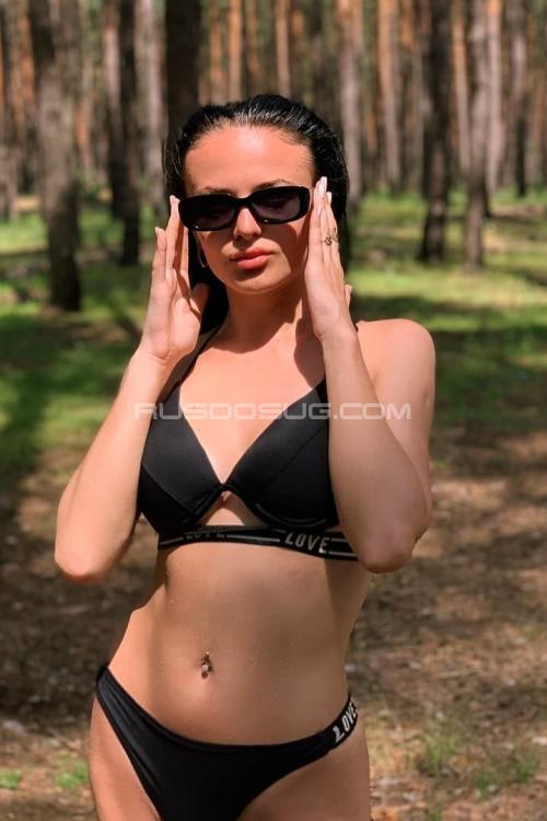 Девушка Проститутка в Питере у метро Горьковская