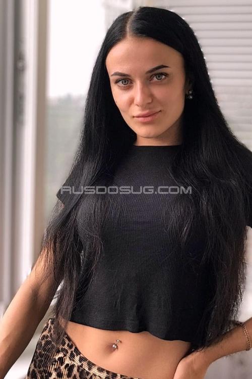 Девушка Проститутка в Питере у метро Горьковская