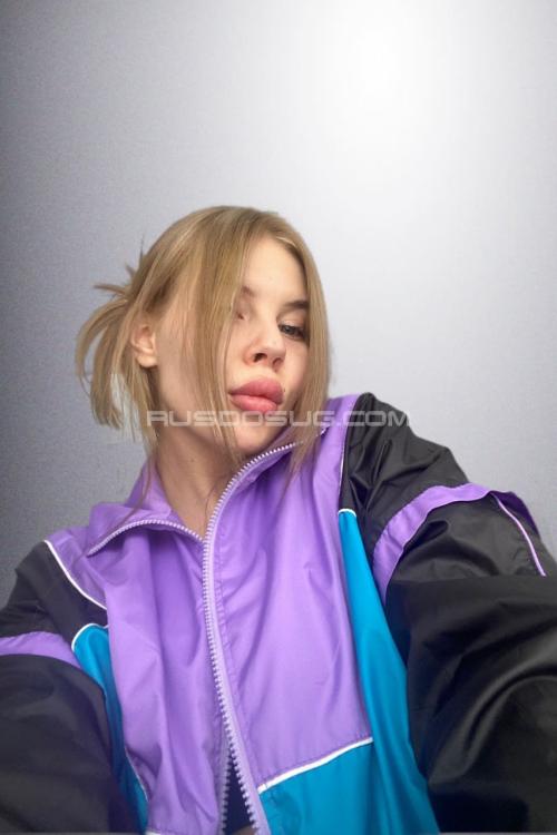 Девушка Проститутка в Питере у метро Площадь Мужества