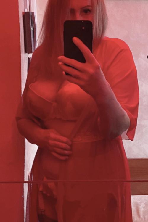 Девушка Проститутка в Питере у метро Ломоносовская