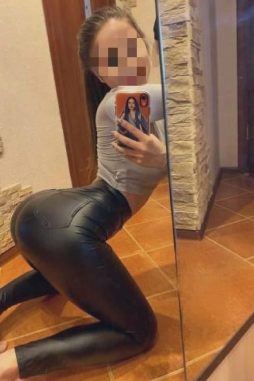 Девушка Проститутка в Питере у метро Площадь Мужества