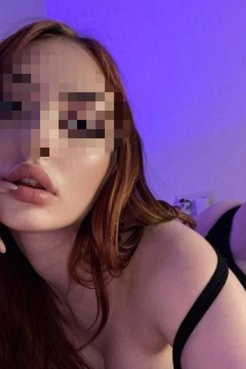 Девушка Проститутка в Питере у метро Электросила