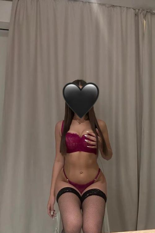 Девушка Проститутка в Питере у метро Удельная