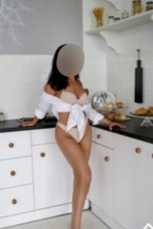 Проститутка Диана, Питера у метро Парк Победы