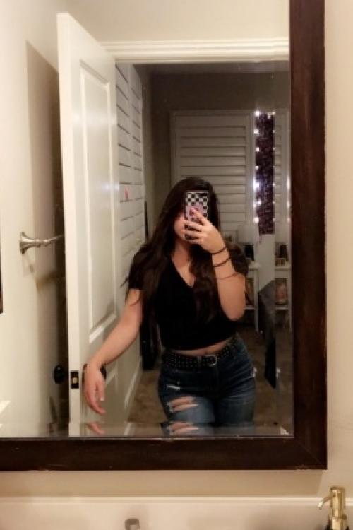 Девушка Проститутка в Питере у метро Парк Победы