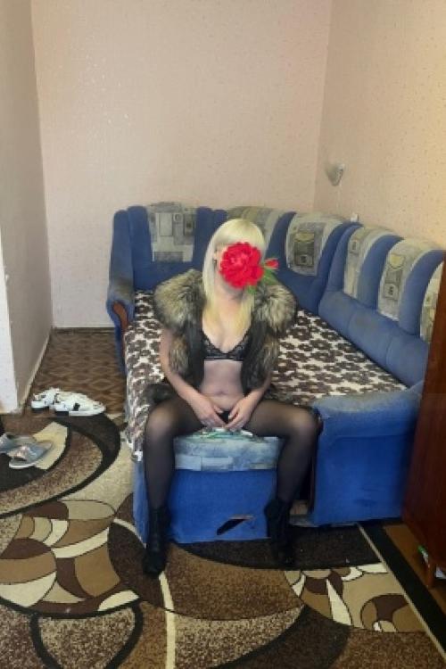 Девушка Проститутка в Питере у метро Шушары