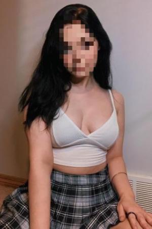 Проститутка Алина, Питера у метро Ломоносовская