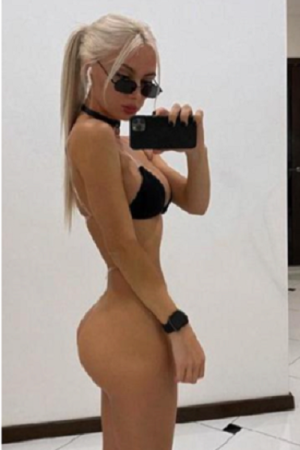 Проститутка Лора у метро Ладожская