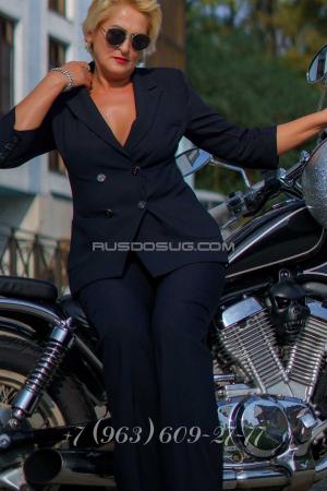 Проститутка София у метро Московская