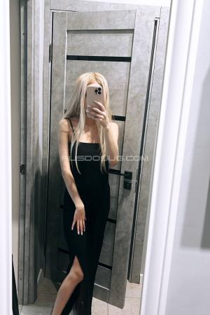 Проститутка Карина у метро Электросила