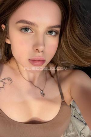 Проститутка Эльза у метро Василеостровская